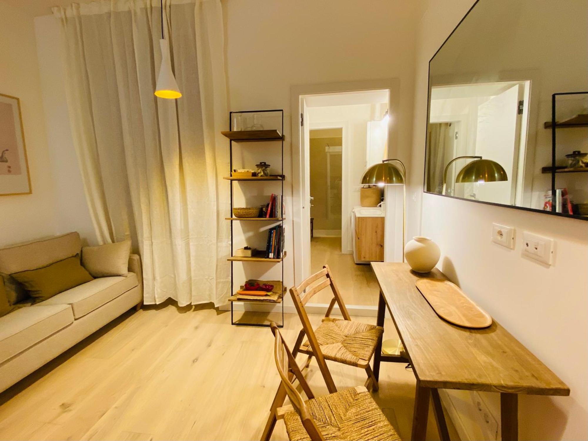 Piazzaborsa Charme Apartment ตรีเอสเต ภายนอก รูปภาพ